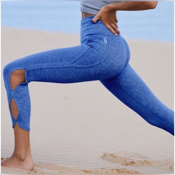 FREE PEOPLE Movement Pants Infinity High Rise 7/8 Cutout Leggings Blue - Picture 9 of 12